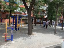东大街西里有单独客厅的正规两居