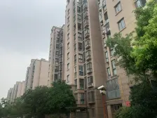 小区中间位置,楼层寓意好,采光无遮挡,视野宽阔