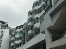 近地铁 带阁楼 空间可用比较大 诚意出售