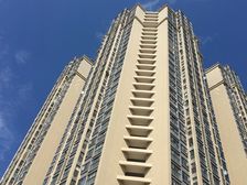 悦龙山 3室1厅 东南