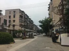 地铁口,中楼层,出租自住都可以,税费低