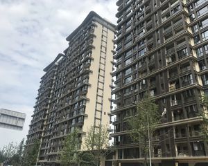 蓝光雍锦园4室2厅东南