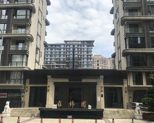 蓝光雍锦园 4室2厅 西北