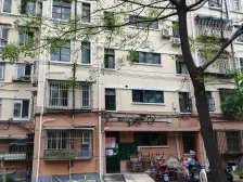 一梯两户 稀Q三房 次顶楼