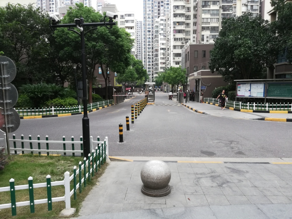 小区相关图