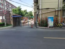 此房满两年,精装修,近地铁,近三甲医院、近植物园