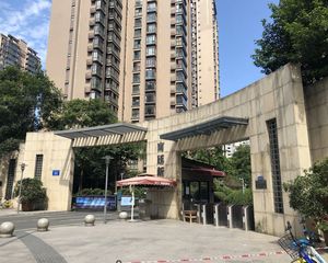 南延新苑4室2厅南