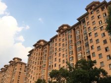 带50平阁楼,视野开阔,随时可以看房