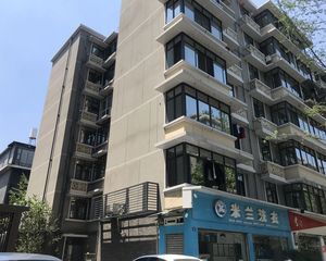 吉祥街14号 2室1厅 东南 北