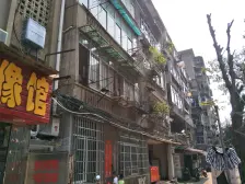 抚生路6号十二中宿舍 南北通透,采光好 装修好,环镜优美 视野好,诚心出售