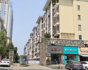 采光好,小区物业管理好,适合居住,业主随时可签约
