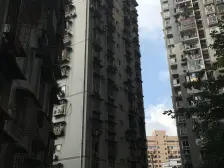 新桥永辉楼上 正规一房 采光好 出行方便