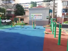 徐汇华泾地铁口300米,方正两房,全明户型中楼层