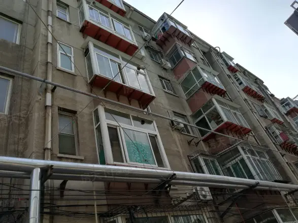 山师北街单位宿舍实景图