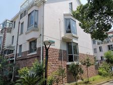 近地铁商品房三房,带有一方小院的快乐,你想了解下吗