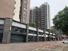 精装3房 朝花园安静 带一个小露台 保养新可拎包入住