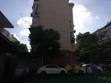 徐汇华泾地铁口300米,方正两房,全明户型中楼层