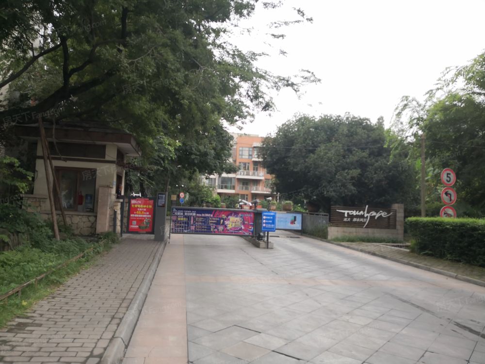 小区相关图