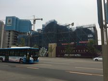 老证!万达旁!美信国际花园城经典竖厅大三房,朝东