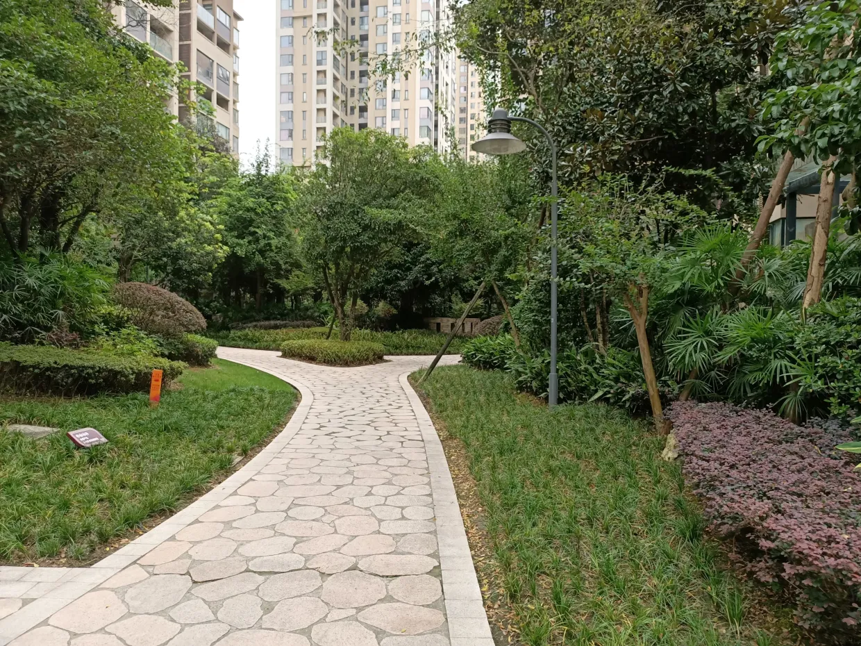 麓山国际社区云曦台