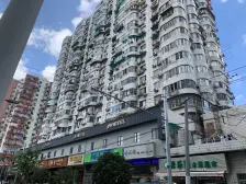 中低区三房,户型方正,视野无遮挡。