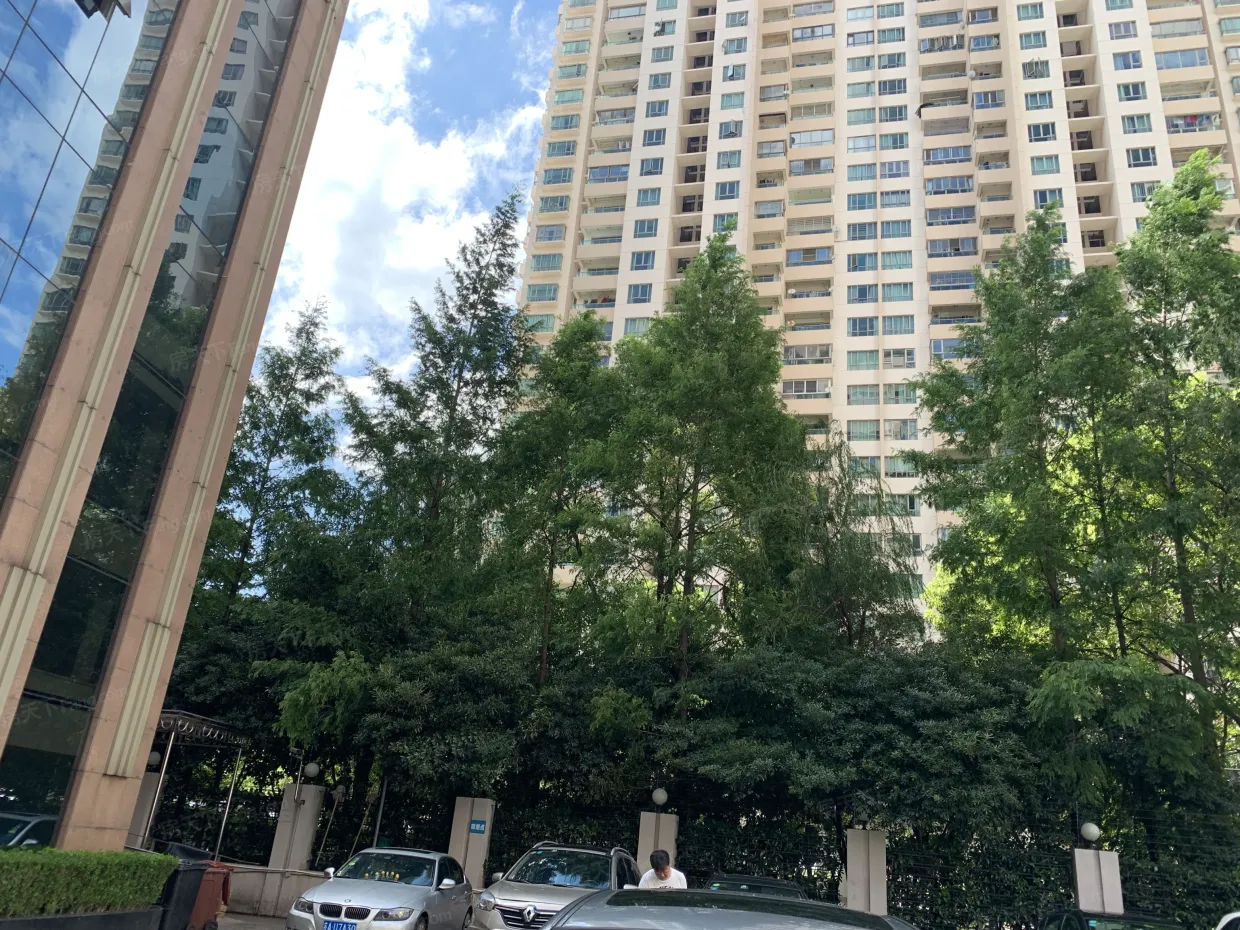 静安国际广场公寓
