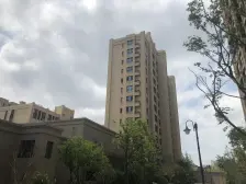 次新房两卫 四房带衣帽间 带车位带车位 家具家电宋