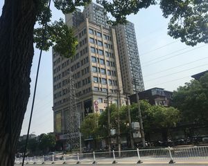 南昌锦海东方银座1室1厅西北