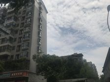 金沙愉景一期3室2厅东北