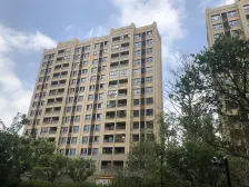 宝龙世家 4室2厅 南 北