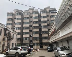 出行方便,采光好,视野开阔,老本