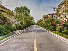 精装双气大四房,依山傍水,环境优美,交通便利