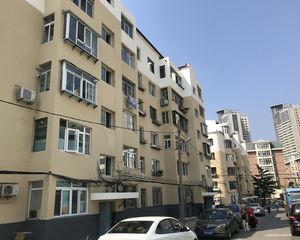 网红街延安路旁边,南北跃层户型,格局好