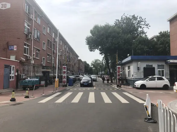 南开大学西南村实景图