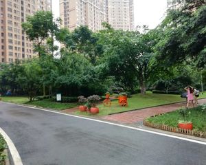 蓝光花满庭二期 3室2厅 南