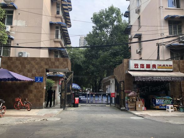 成达综合楼实景图