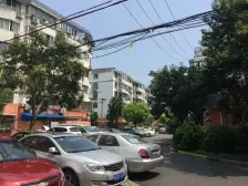 产权清晰,无抵押 中心位置,必看好房