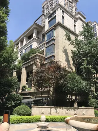 中渝山顶道8号实景图