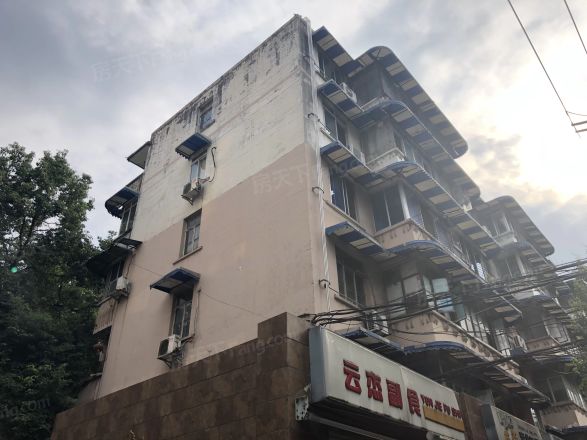 成达综合楼实景图