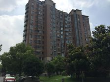 电梯洋房,小区低密度,环境怡人房型方正