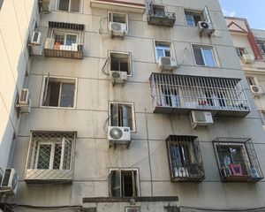 万源旧宫满五唯一电梯两居市政公园后花园