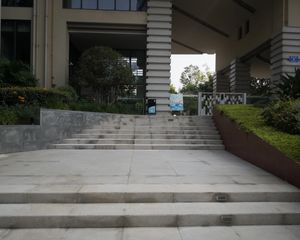 麓湖生态城琉璃溪岸4室2厅东南