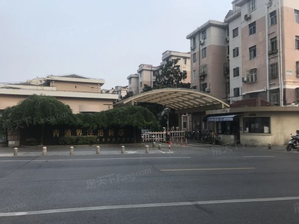 界泾港新村实景图