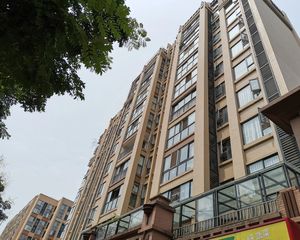 华宇静苑二期 3室1厅 东北