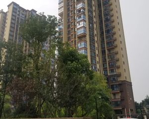 堤亚纳河谷 3室2厅 东南