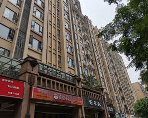 华宇静苑二期3室1厅东南