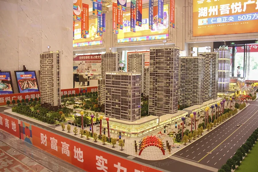 沙盘图拖动图片可以查看其它楼栋信息