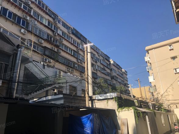 经三纬九宿舍实景图