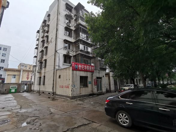 西潞南大街实景图