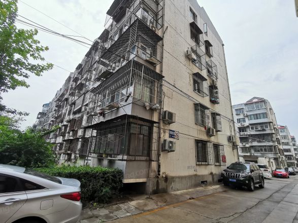 西潞南大街实景图